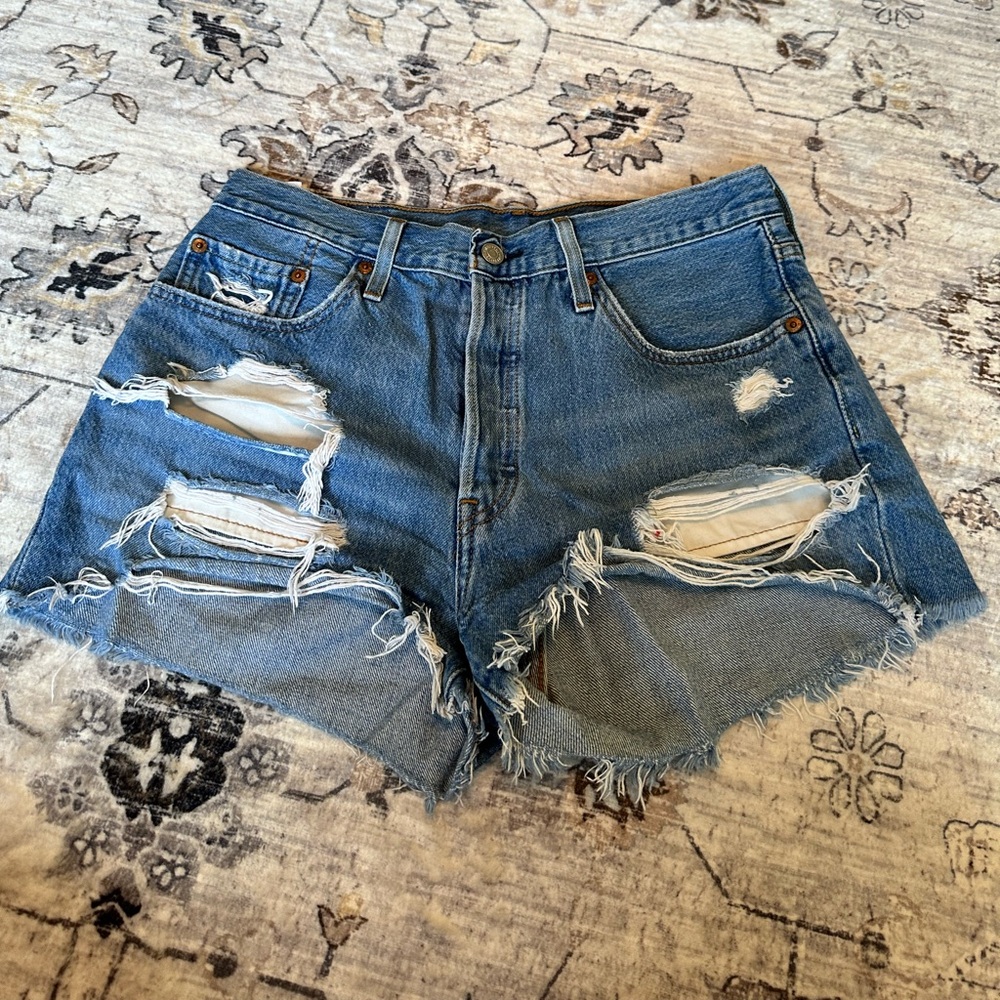 Levi Jean Shorts